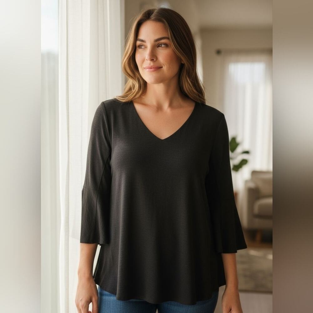 NWT | Elegant Top | Black | 3X